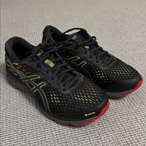 Men’s ASICS Gel-Cumulus 22 MK in Carrier Grey and Black, Size 11, worn once